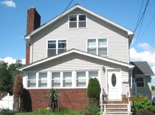 57 Main St, Englishtown, NJ 07726