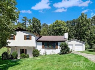 4751 Club View Dr, Concord, NC 28025