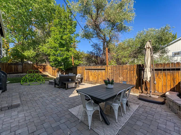 4529 Windcrest Dr — Photo 15