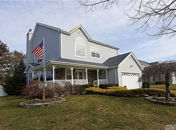 2nd image of 114 Hadley Pl