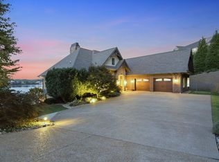 2137 Majestic Cir, Dandridge, TN 37725