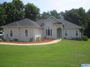 6425 N Hills Cir, Gardendale, AL 35071