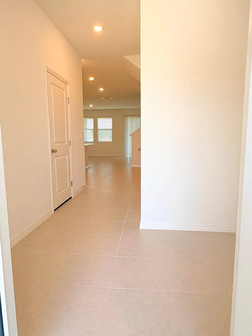 New Construction Townhome for Rent — Photo 3