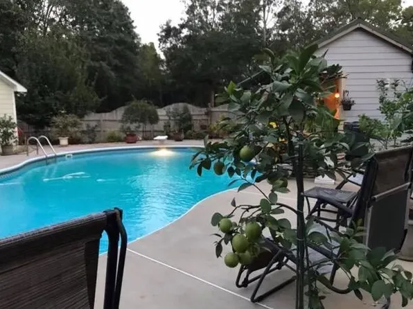 796 Oak Grove Rd, Griffin, GA 30224