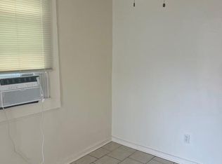 616 4th St #1, New Orleans, LA 70130