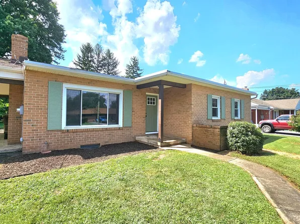 5979 Buchanan Dr, Mercersburg, PA 17236