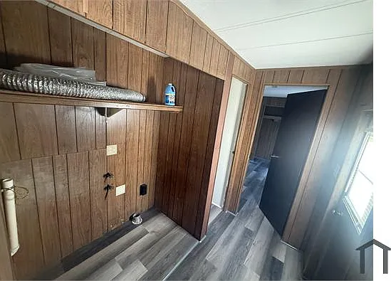 205 Meadowbrook Dr — Photo 6