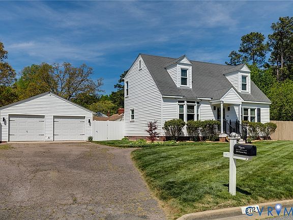 4th image of 2712 Tavern Way