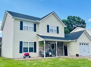 33 Morning Glory St, Winfield, WV 25213