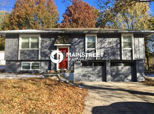 417 SW Moreland School Rd, Blue Springs, MO 64014