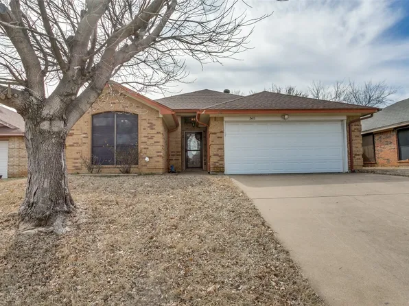 365 Banyan Dr, Grapevine, TX 76051