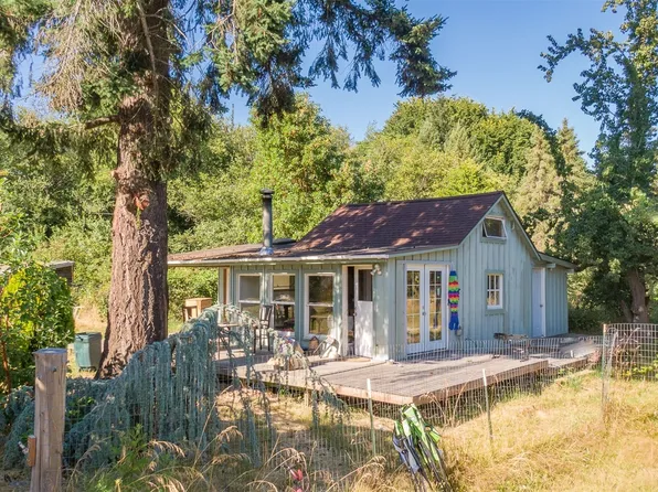22816 Dockton Road SW, Vashon, WA 98070