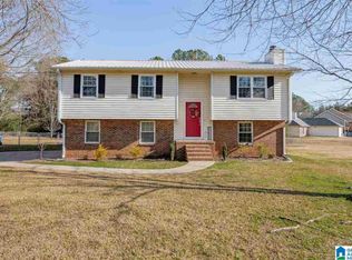 105 Hummingbird Cir, Alabaster, AL 35007