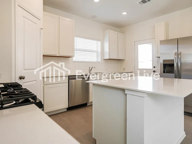 103 Sapling Dew Dr — Photo 4