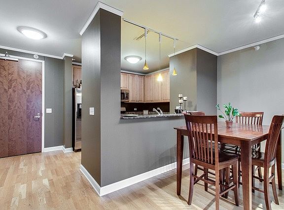 2nd image of 201 N Westshore Dr APT 503