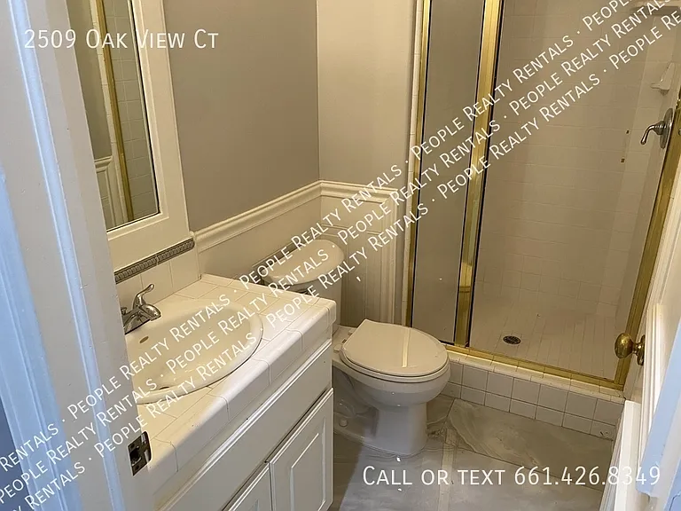 2509 Oak View Ct — Photo 24