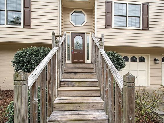 4th image of 3490 Quail Hollow Trl