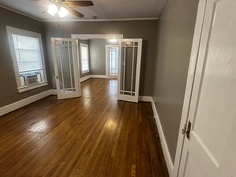 107 S Edgefield Ave #A — Photo 4