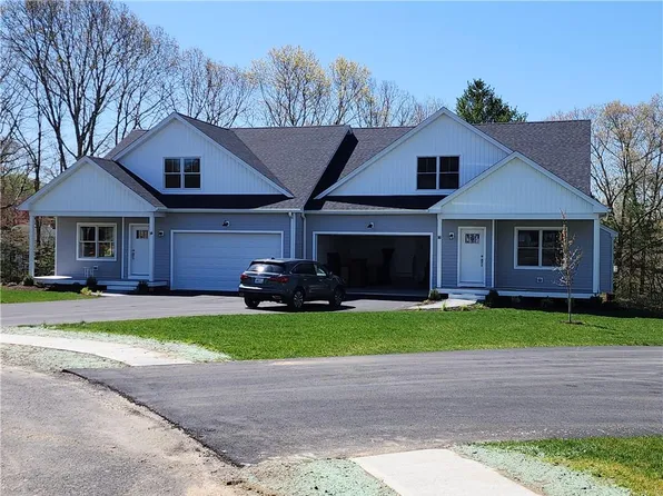 19 Blue Heron Dr Unit 10, Westerly, RI 02891