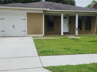 2265 Northbrook Dr, Gretna, LA 70056