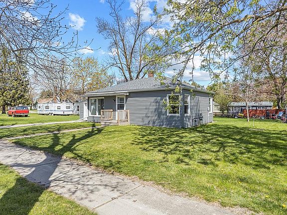 4th image of 108 Highland Ct