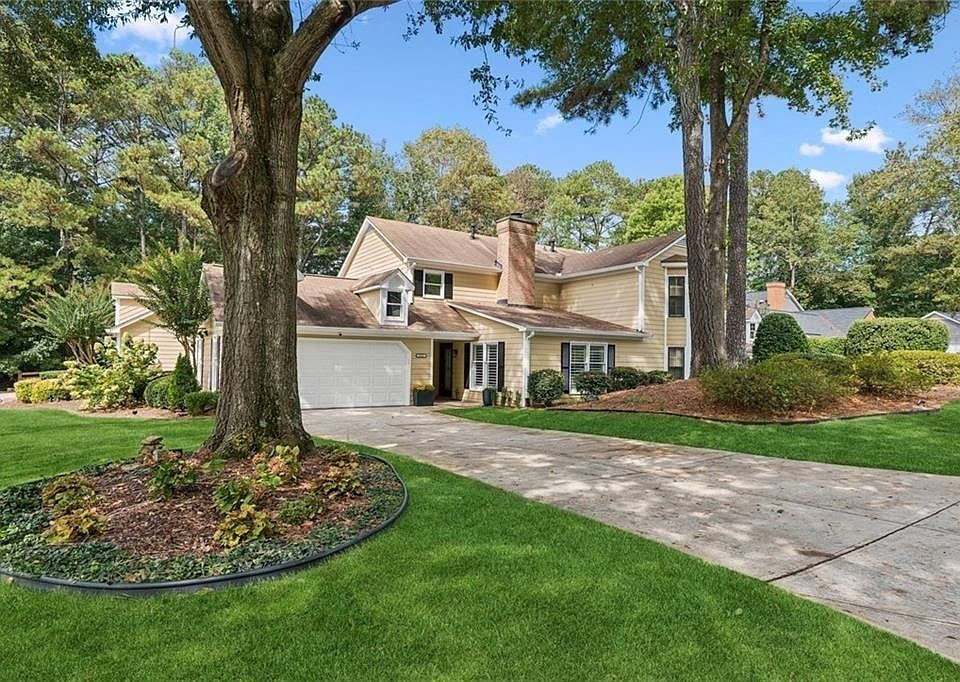 1st image of 115 Great Oaks Ln