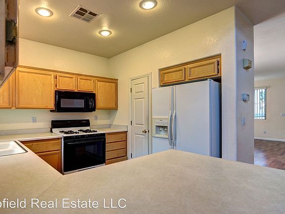 5th image of 941 Veranda View Ave #C4