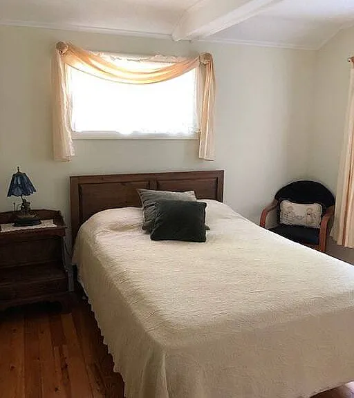 59 Hemlock Pl — Photo 3