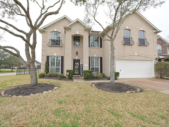 2nd image of 3034 Blue Lagoon Ct