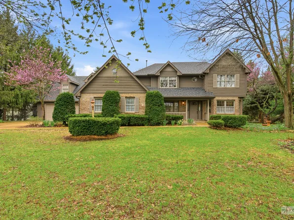 15 Timber View Ln, Yorkville, IL 60560