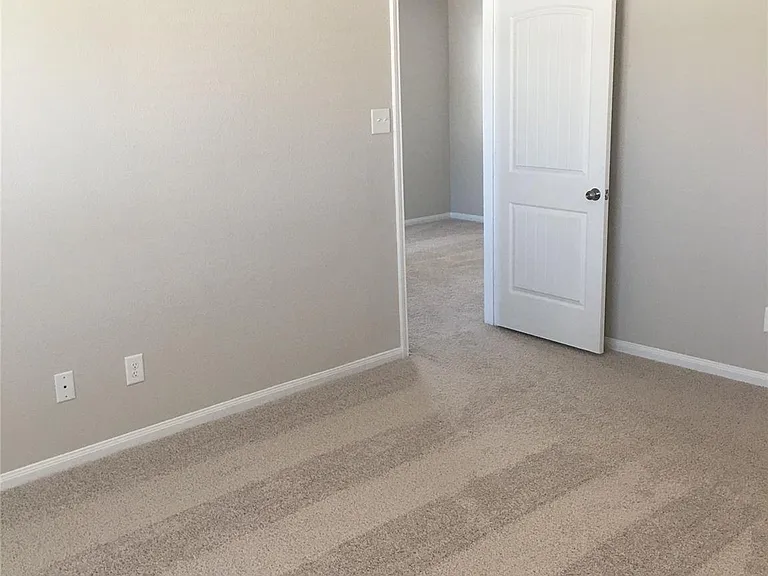 2111 Ethan Dr — Photo 14