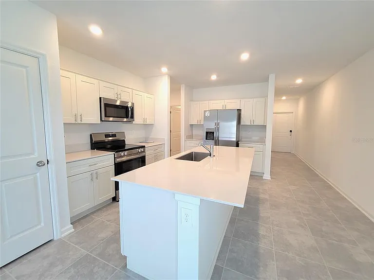 1469 Deepwater Cir — Photo 9