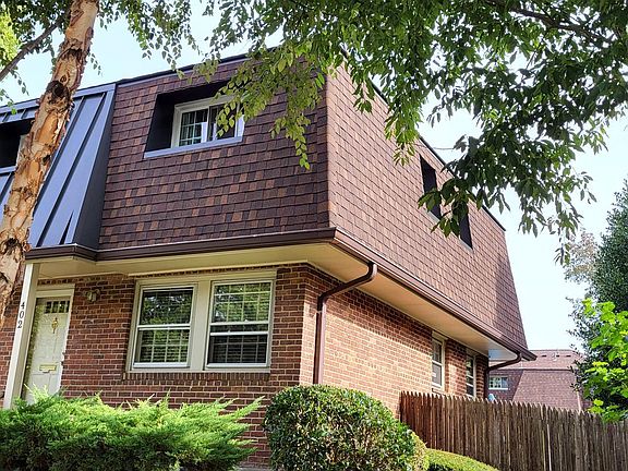 2nd image of 402 James Ct #41
