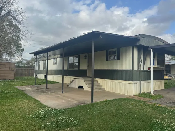 7570 Tall Pine St, Beaumont, TX 77713