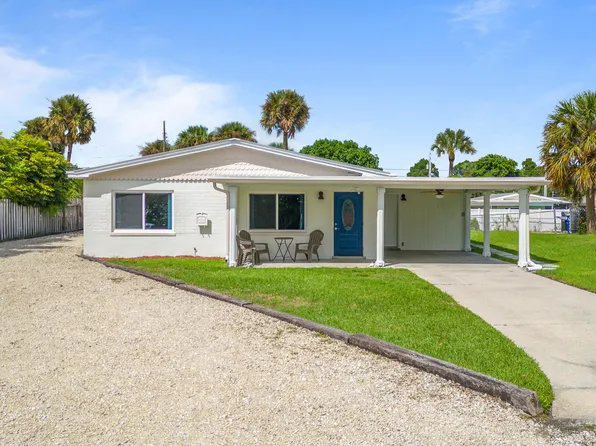 1593 NE Orion Street, Jensen Beach, FL 34957