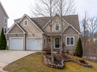 40 Wayward Path, Candler, NC 28715