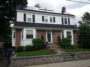 7 Cataumet St, Jamaica Plain, MA 02130