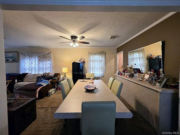 4th image of 354 E Beech Street
