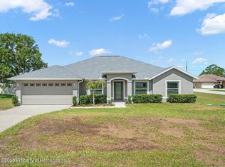 8199 Nordica Rd, Weeki Wachee, FL 34613