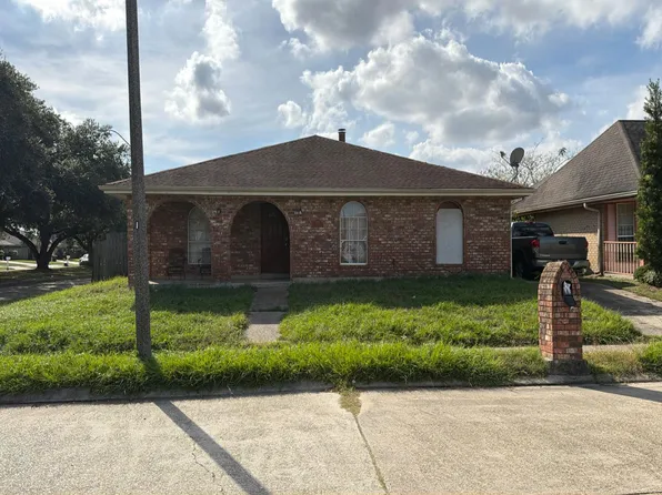 5700 Louis Prima Dr E, New Orleans, LA 70128