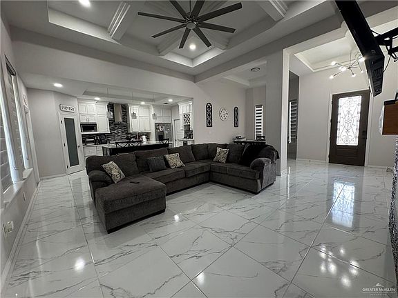 2nd image of 1602 Tierra Encantada