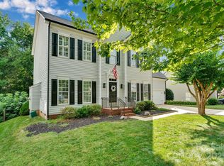 13516 Honeytree Ln, Pineville, NC 28134