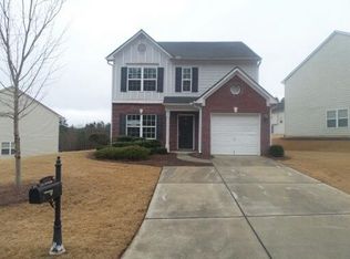 9464 Lakeview Rd, Union City, GA 30291