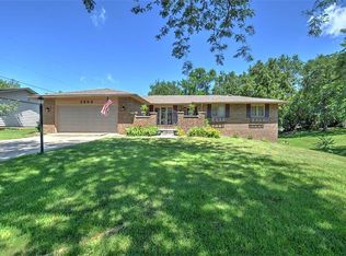 2506 Ivy Ln, Decatur, IL 62521