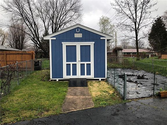 4th image of 3526 E Brunswick Ave