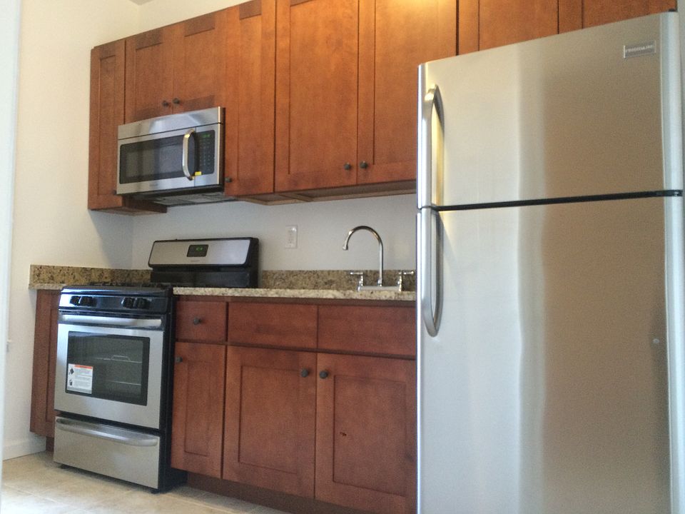 1st image of 4229 Judge St #4E