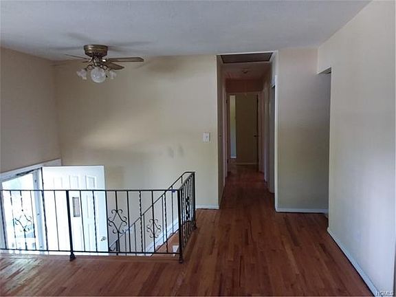 5th image of 54 Fort Worth Pl