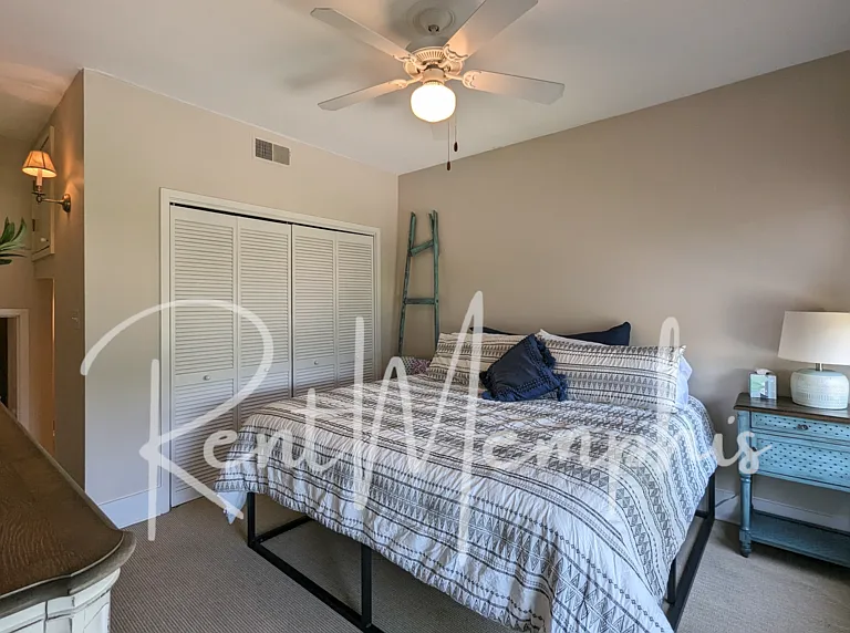 519 S Edgewood St #302/305 — Photo 24