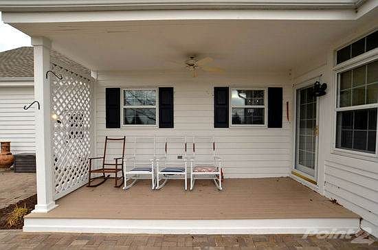 Relax on the Covered Porch!