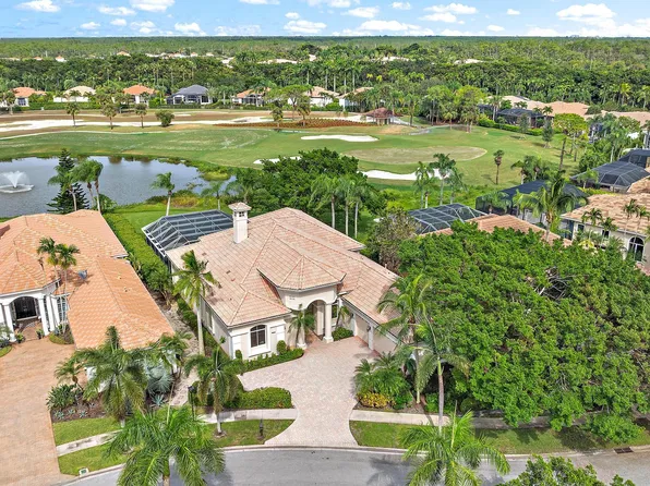 9028 Lakes Boulevard, West Palm Beach, FL 33412